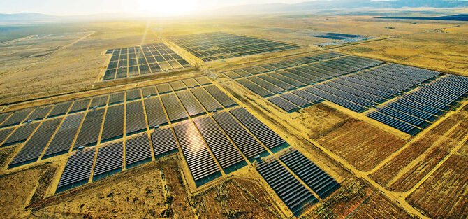 UAE và Ả Rập Xê-út những đầu tàu dẫn dắt cuộc cách mạng năng lượng tái tạo